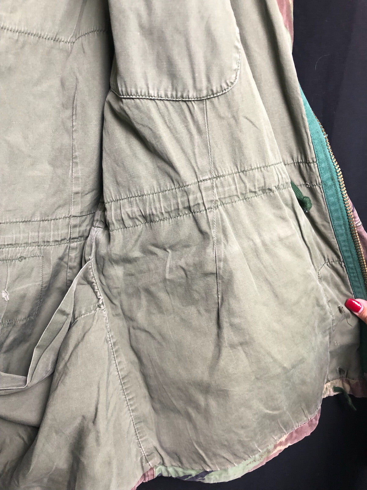 Original British Army 68 Pattern DPM Camouflaged Combat Smock Size 4 - 36" Chest - The Militaria Shop
