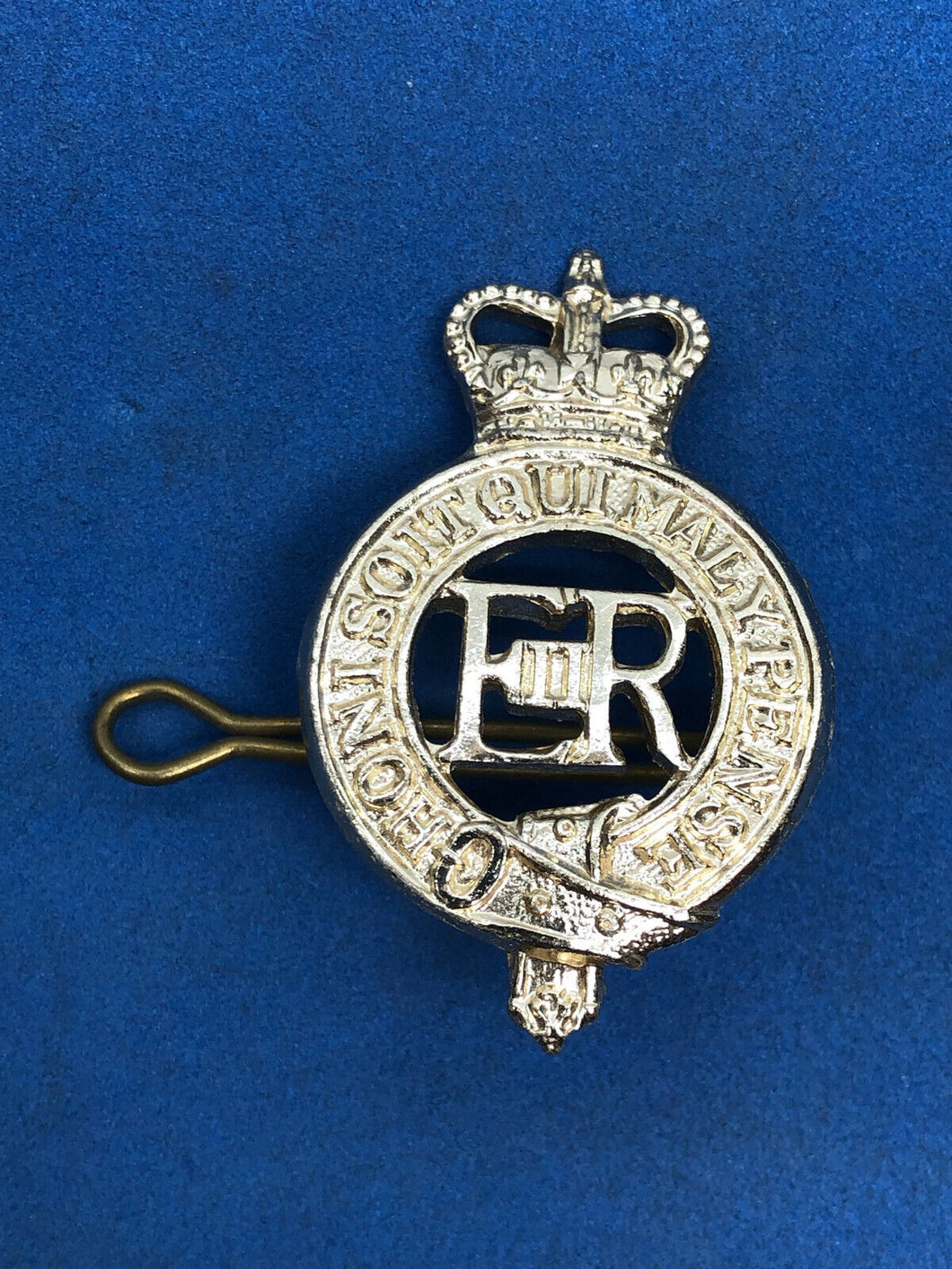 Genuine British Army Household Cavalry Cap Badge