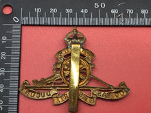 Load image into Gallery viewer, Original WW1/WW2 British Army Royal Artillery Cap Badge
