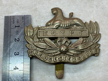 Charger l&#39;image dans la galerie, Original British Army WW1 / WW2 Gloucestershire Regiment Cap Badge
