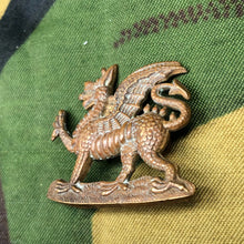Load image into Gallery viewer, Original British Army WW2 Cap Badge - Buffs (Royal East Kent Regiment) - The Militaria Shop

