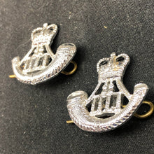 Charger l&#39;image dans la galerie, Original British Collar Badge Pair - Durham Light Infantry - The Militaria Shop
