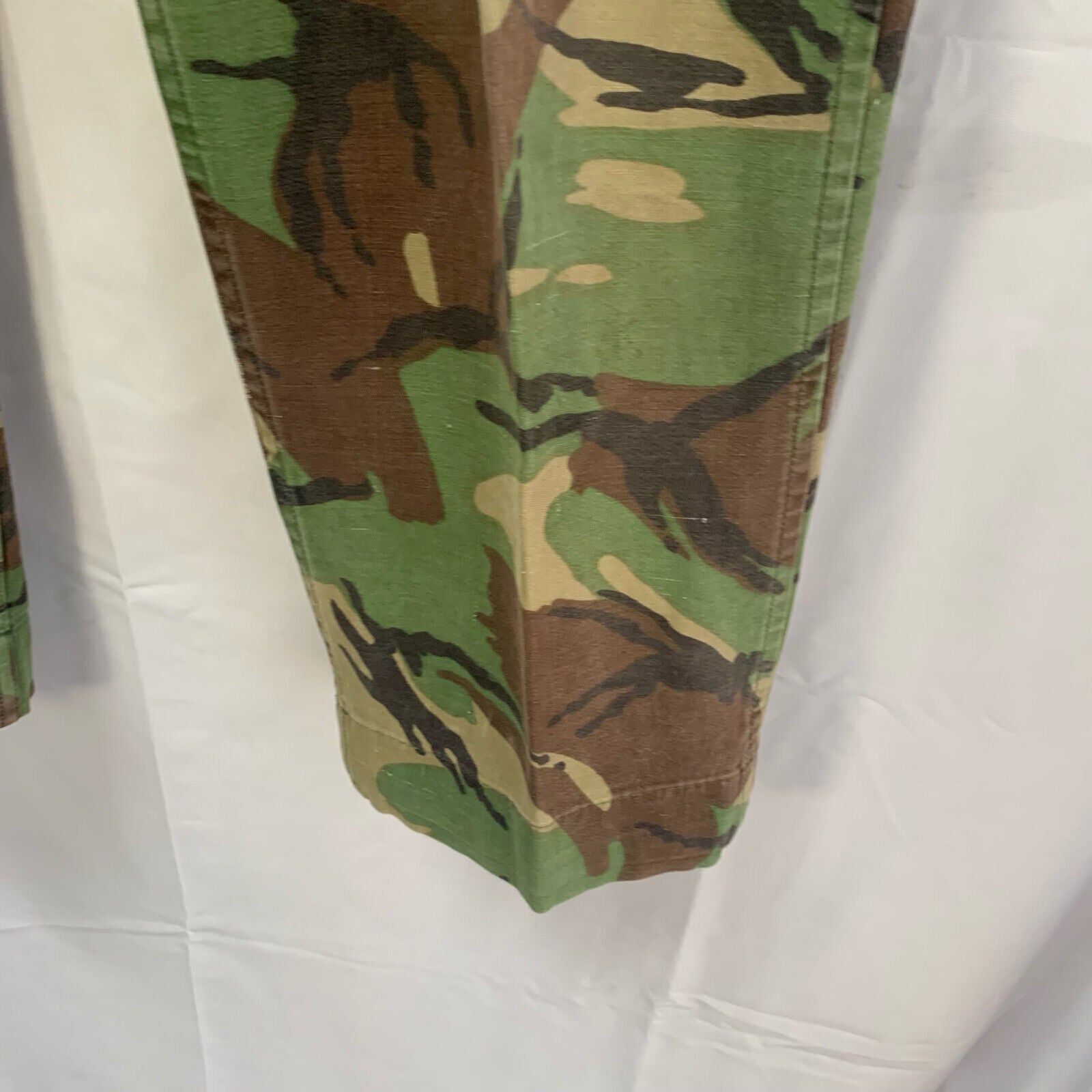 Genuine British Army 68 Pattern DPM Jungle Camouflaged Trousers - Size 28" Waist - The Militaria Shop