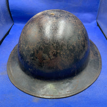 Charger l&#39;image dans la galerie, Original WW1/WW2 British Army Mk1* Helmet with Liner &amp; Chinstrap
