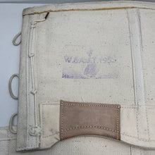 Lade das Bild in den Galerie-Viewer, Original British Army / Royal Navy White 37 Pattern Spats / Gaiters- Well Marked
