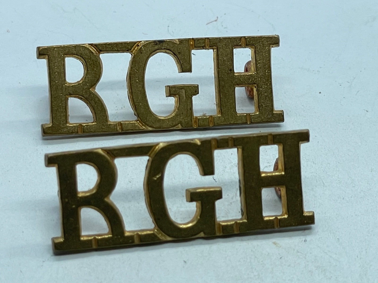 Original WW1 British Army Gloucestershire Hussars Regiment Shoulder Titles - The Militaria Shop