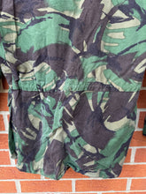 Load image into Gallery viewer, Genuine British Army DPM Camouflaged Combat Smock Jacket - Size 170/96
