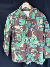 Charger l&#39;image dans la galerie, Original British Army DPM Combat Jacket Smock - Size 170/96
