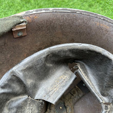 Lade das Bild in den Galerie-Viewer, Genuine British Army Mk4 Combat Turtle Helmet &amp; Liner - Untouched Original
