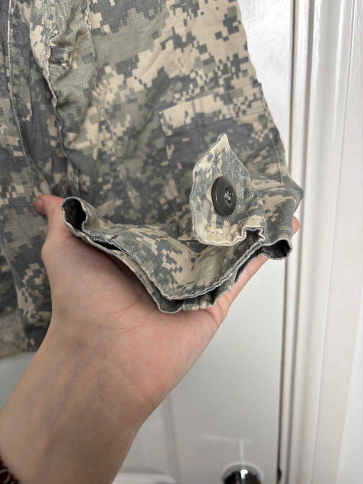 Surplus US Army ACU Combat Uniform Jacket-Small-Regular - The Militaria Shop