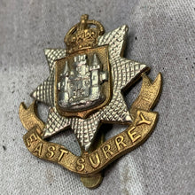 Charger l&#39;image dans la galerie, Original WW2 British Army East Surrey Regiment Cap Badge
