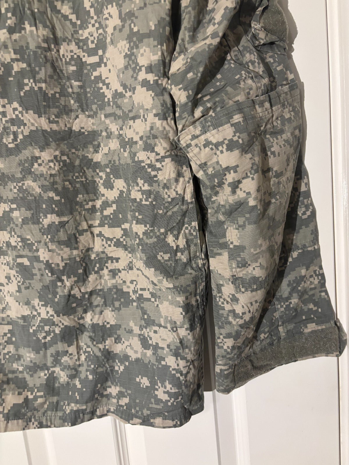 Surplus US Army ACU Combat Uniform Jacket -Size Medium-Regular - The Militaria Shop