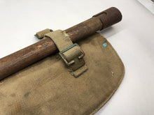 Lade das Bild in den Galerie-Viewer, Original WW2 British Army 37 Pattern Entrenching Tool Set - 1944 Dated
