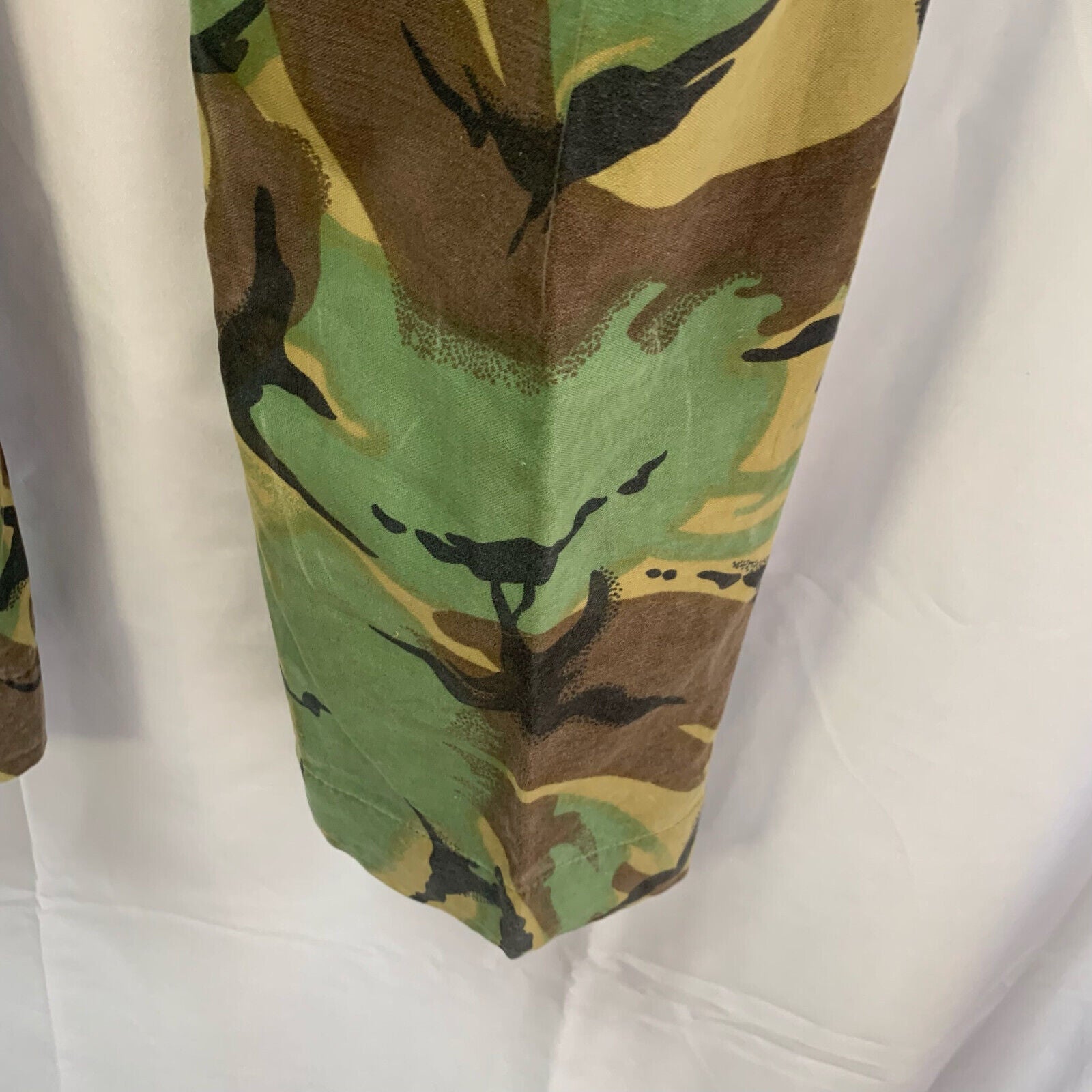 Genuine British Army 68 Pattern DPM Jungle Camouflaged Trousers - Size 30" Waist - The Militaria Shop