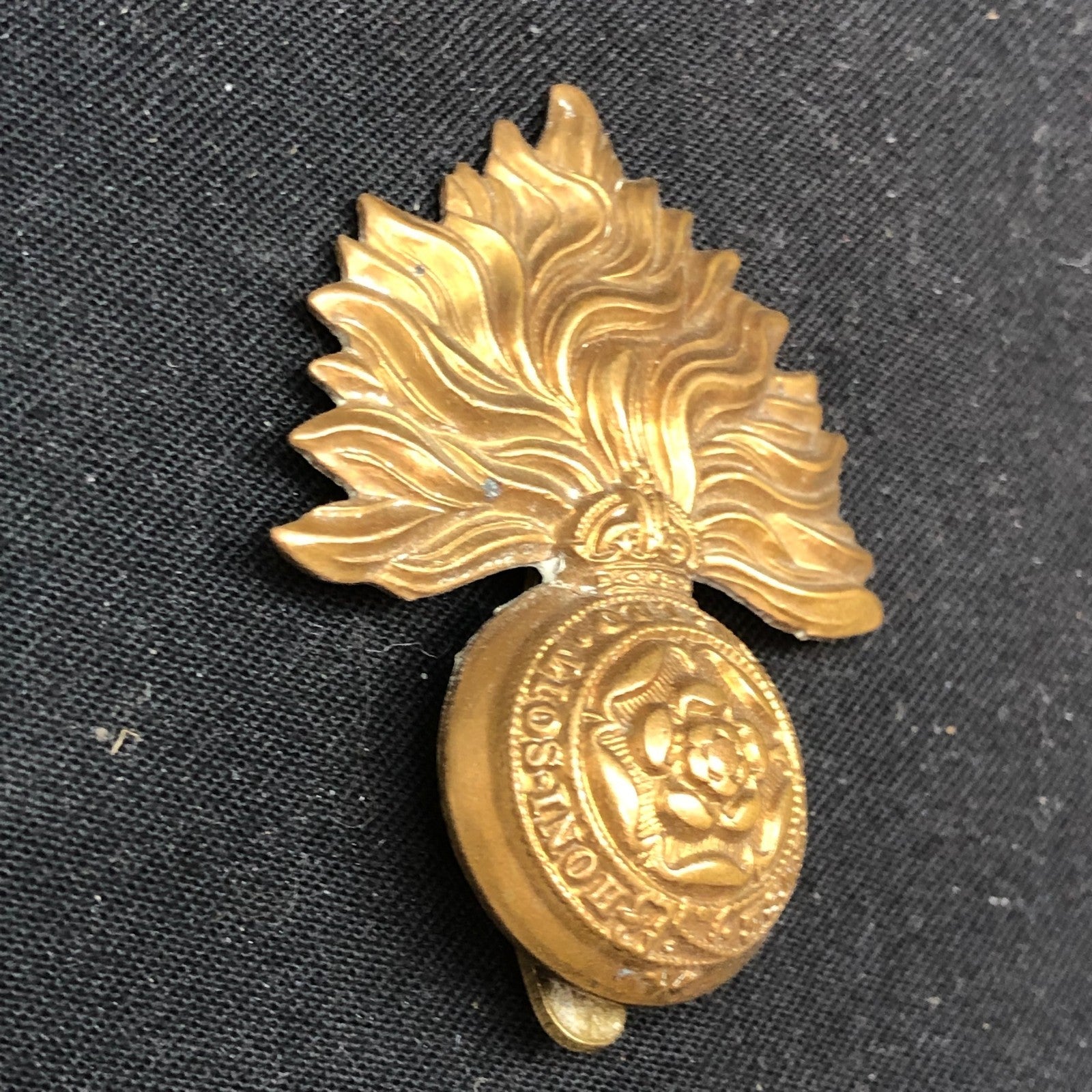 Genuine WW2 British Army Brass Cap Badge - Royal Fusiliers - The Militaria Shop