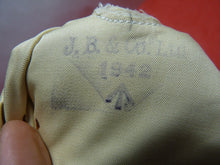 Load image into Gallery viewer, Original WW2 British Army Gunners Winter White Gloves - Dated 1942
