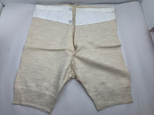 Lade das Bild in den Galerie-Viewer, Original WW2 Pattern British Army Woollen Shorts / Boxer Shorts - New Old Stock
