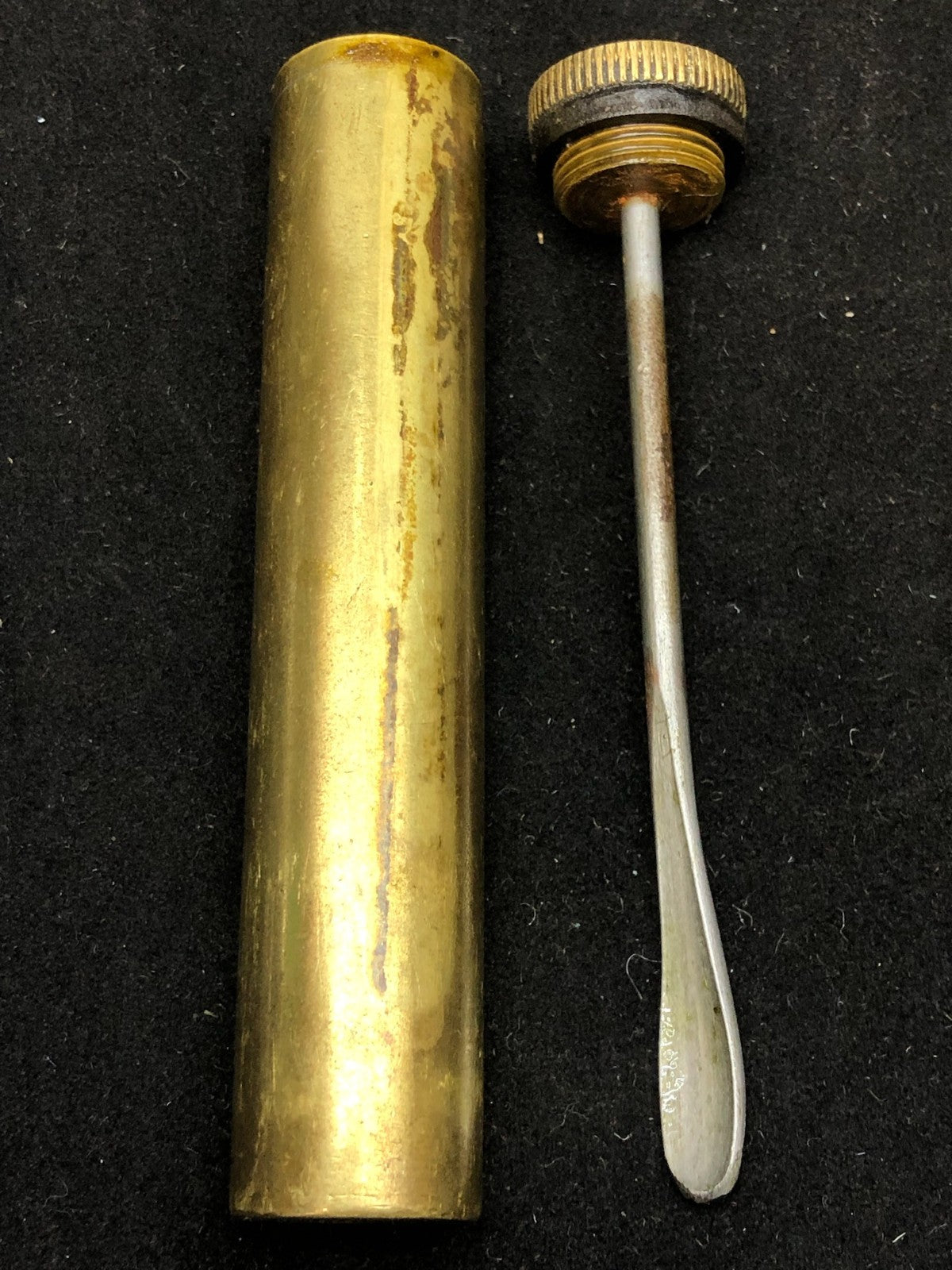 Original WW1 British Army SMLE Enfield Brass Oil Bottle - J.J.B Maker Marked - The Militaria Shop