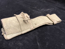 Load image into Gallery viewer, Original WW2 British Army 37 Pattern No.4 Stick Bayo Webbing Frog
