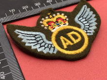 Load image into Gallery viewer, British Army Aerial Despatch Queen&#39;s Crown Wings
