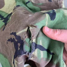 Charger l&#39;image dans la galerie, British Army DPM 1968 Pattern Camouflaged Combat Trousers - Size 30&quot; Waist
