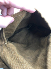 Charger l&#39;image dans la galerie, Original WW2 British Army / Home Front ARP Gas Mask Bag
