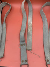 Lade das Bild in den Galerie-Viewer, British Army 37 Pattern Webbing Straps - 4 in group lot - Ideal for repairs
