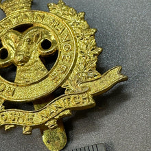 Load image into Gallery viewer, Rocky Mountain Rangers - Kloshe Nanitch - Genuine Canadian Army Cap Badge
