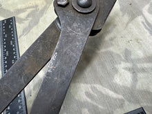 Load image into Gallery viewer, Original WW1 British Army Barbed Wire Cutters - Good Condition
