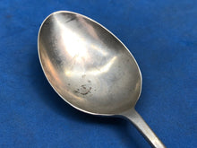 Charger l&#39;image dans la galerie, Original WW2 British Army Officers Mess WD Marked Cutlery Spoon - 1941 Dated
