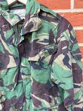 Load image into Gallery viewer, Genuine British Army DPM Camouflaged Combat Smock Jacket - Size 160/88
