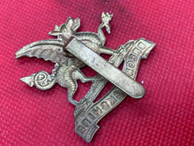 Load image into Gallery viewer, Original WW1 / WW2 British Army Brenockshire Regiment Cap Badge
