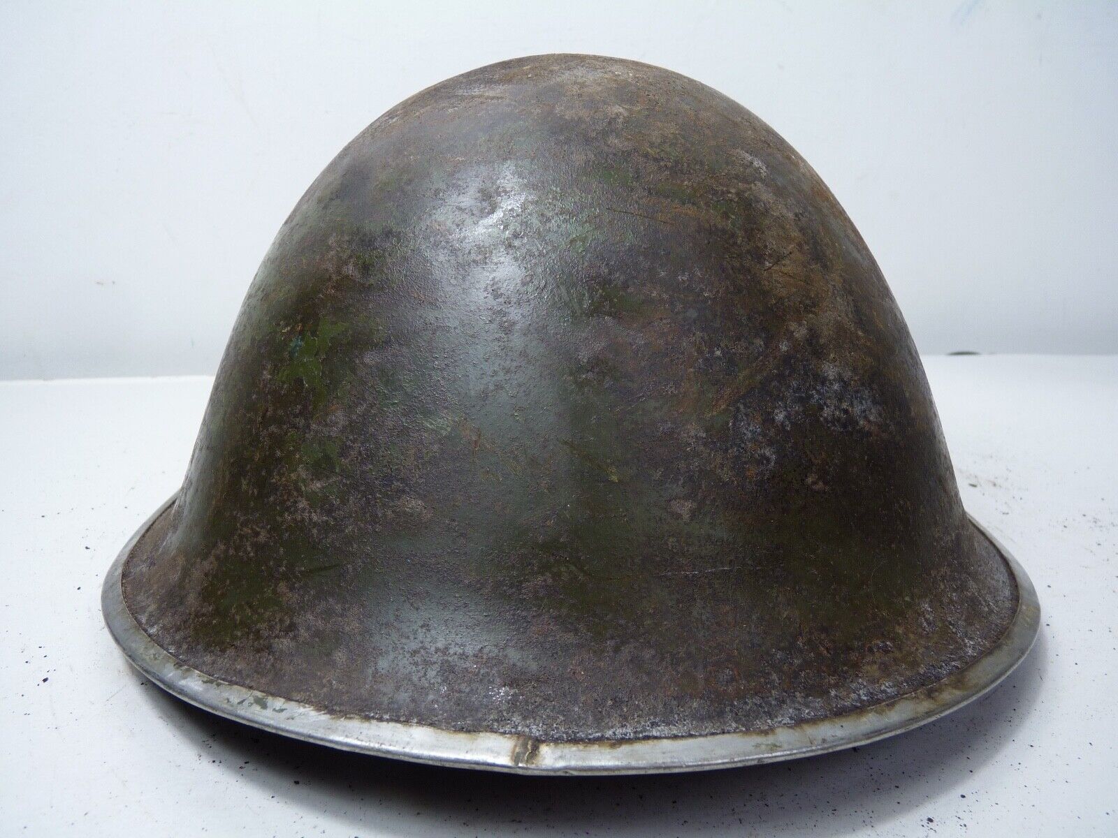 Mk3 Canadian / British Army Original WW2 Turtle Helmet High Rivet - The Militaria Shop