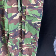 Load image into Gallery viewer, Genuine British Army DPM Camouflaged Combat Trousers Lightweight - Size 80/76/92
