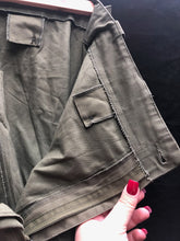 Charger l&#39;image dans la galerie, Genuine British Army OD Green Lightweight Combat Trousers - Size 80/84/100 - The Militaria Shop
