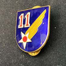 Lade das Bild in den Galerie-Viewer, Vintage Pin - USAF 11th Air Force Unit Crest Badge - The Militaria Shop
