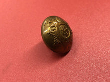 Charger l&#39;image dans la galerie, Original WW1 British Army Service Corps Uniform Button 16mm
