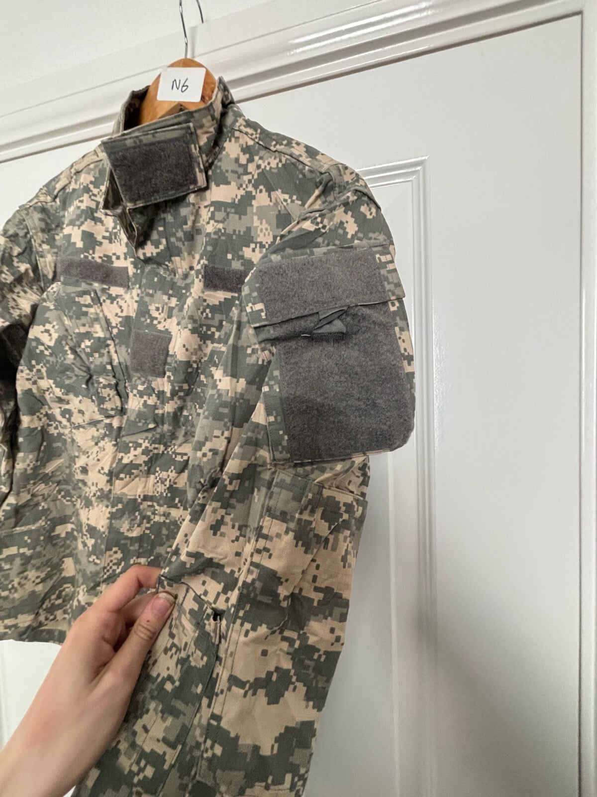 Surplus US Army ACU Combat Uniform Jacket -Size Small-Short - The Militaria Shop