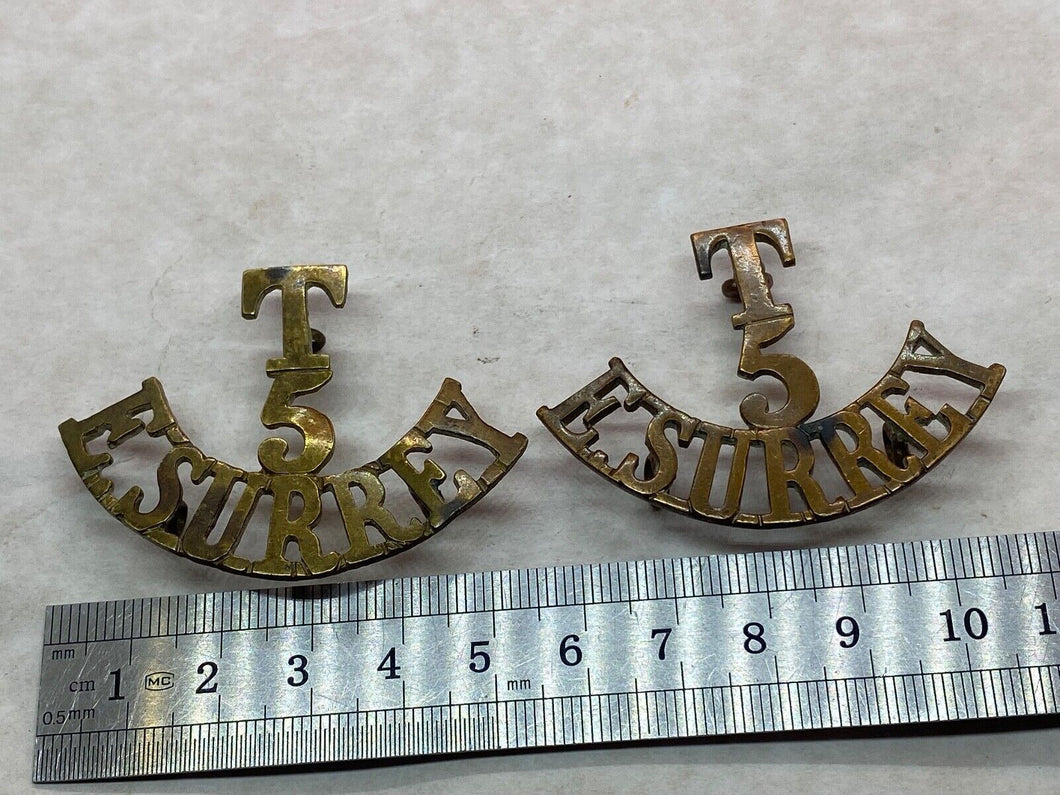 Matching Pair of Original WW1 5th E. Surrey Territorial Brass Shoulder Titles