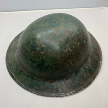 Charger l&#39;image dans la galerie, Original WW2 British Army Mk2 South African Made Helmet Complete with Liner
