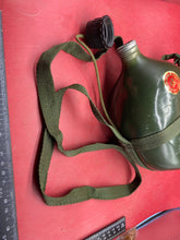 Lade das Bild in den Galerie-Viewer, Interesting Chinese Army Waterbottle with Shoulder Strap
