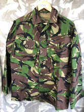 Load image into Gallery viewer, Genuine British Army DPM Camouflaged Combat Jacket Smock - 170/88
