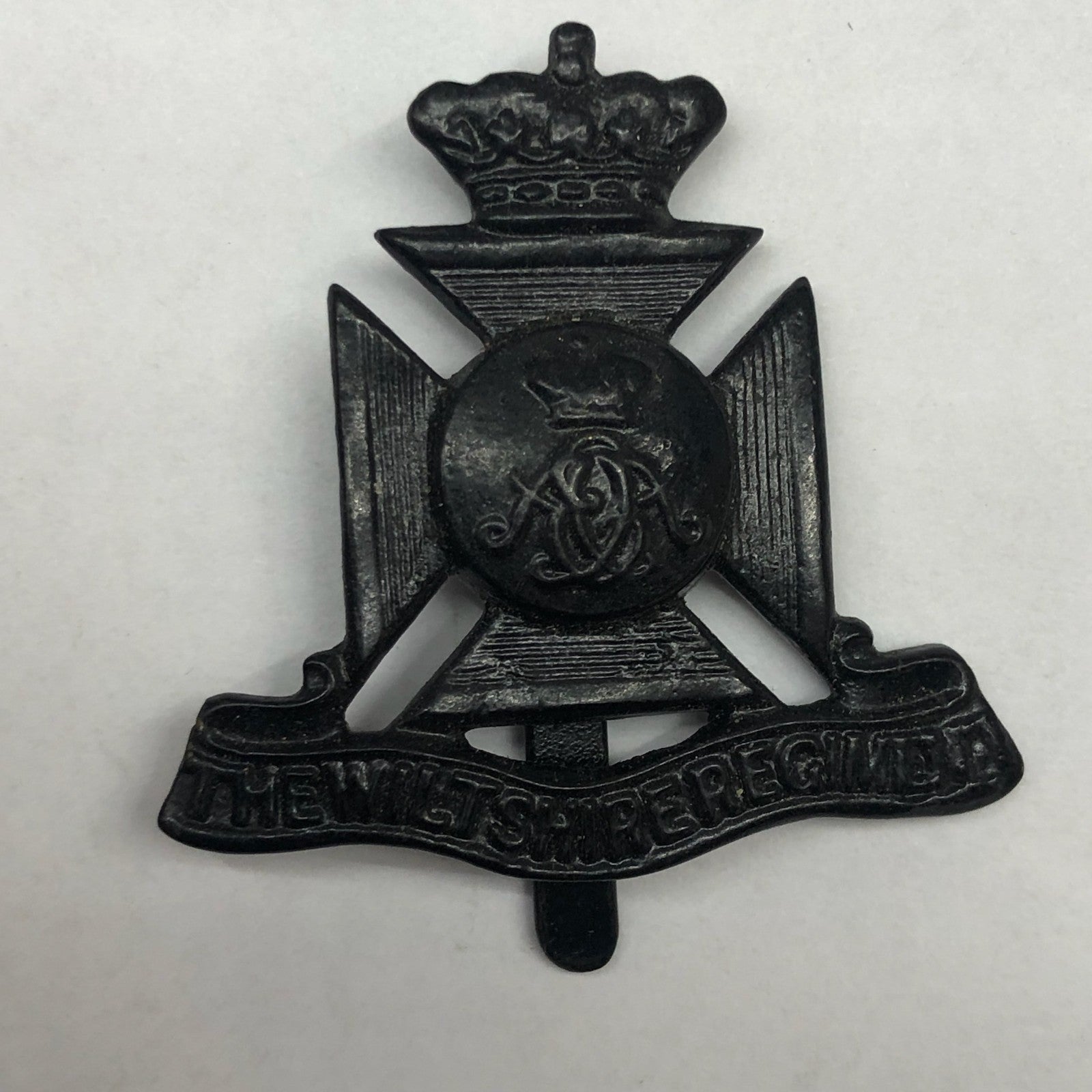 Original British Army Cap/Beret Badge - Wiltshire Regiment - The Militaria Shop