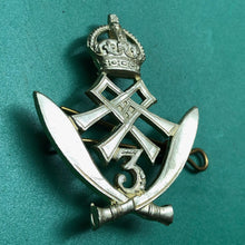 Load image into Gallery viewer, WW2 British Army Cap Badge Copy - 3rd Queen Alexandra&#39;s Own Gurkha Rifles
