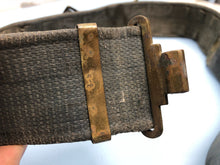 Charger l&#39;image dans la galerie, Original WW2 British Army / RAF 37 Pattern Webbing Belt - Size 48&quot; Waist
