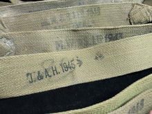 Charger l&#39;image dans la galerie, Original WW2 British Army 37 Pattern Shoulder Strap - Wartime Dated
