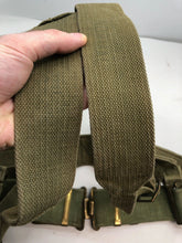 Charger l&#39;image dans la galerie, Original WW2 British Army 37 Pattern Belt &amp; Shoulder Straps Set - 38&quot; Waist
