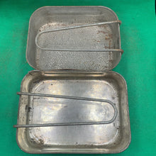 Load image into Gallery viewer, British Army WW2 Soldiers Mess Tin Set - Original Set - 1943 Dated
