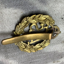 Charger l&#39;image dans la galerie, Original WW2 British Army Auxiliary Territorial Service ATS Cap Badge
