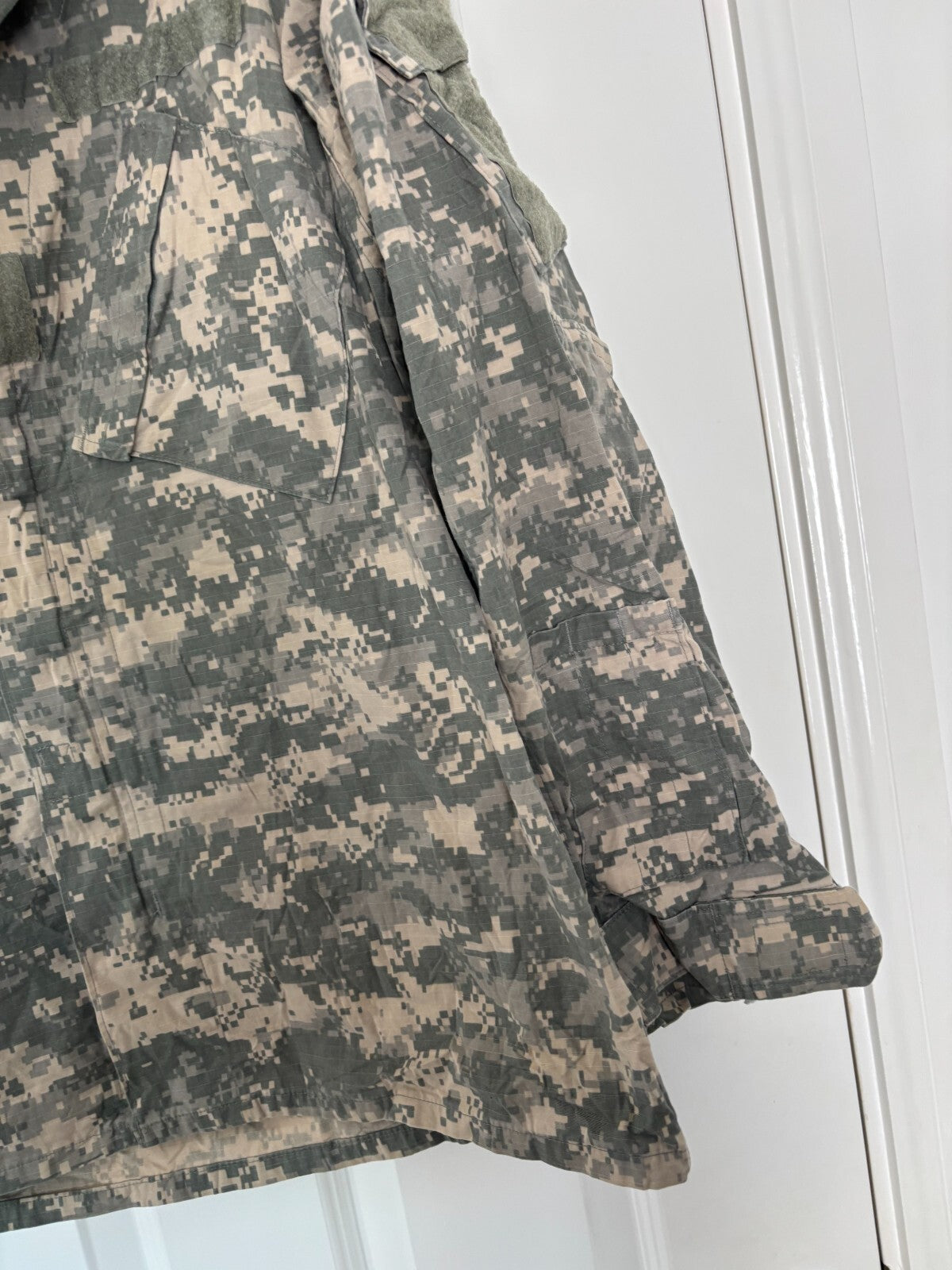 Surplus US Army ACU Combat Uniform Jacket-Medium-Long - The Militaria Shop